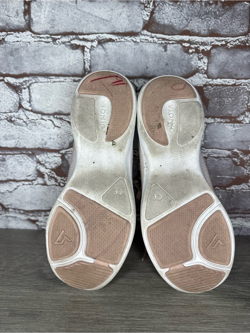 Vionic Blush Pink Lenora Leisure Supportive Walking Shoes Women Sz 7.5M US/38EU - Picture 10 of 13